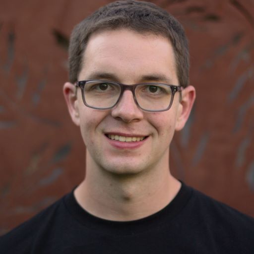 /profile-small.jpg /profile-small.jpg